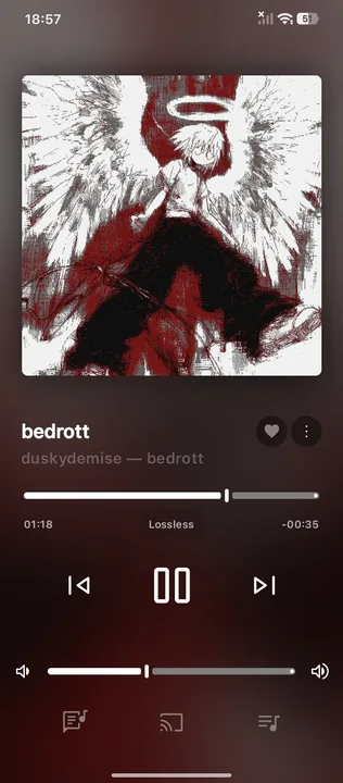 Apple music now playing screen (iOS 26) screenshot 1